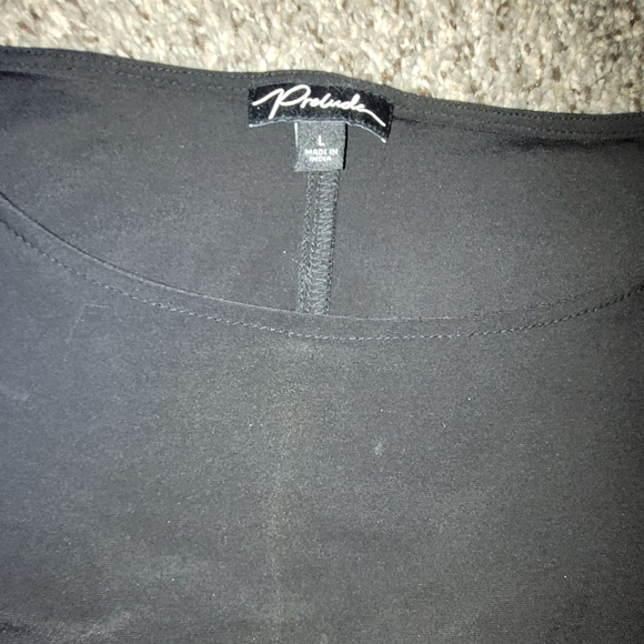 Prelude black long sleeve top with gold sequin sleeves size large - Picture 3 of 3